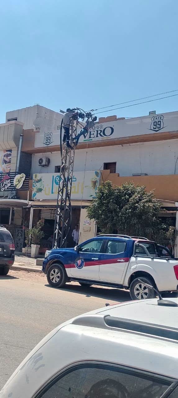 فرق شركة الكهرباء تنفذ أعمال صيانة وتطوير لرفع كفاءة الشبكة في عدد من المناطق