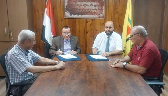 مركز بحوث وتطوير الفلزات يوقع اتفاقية تعاون مع المركز الليبي المهني المتقدم لتقنيات اللحام .