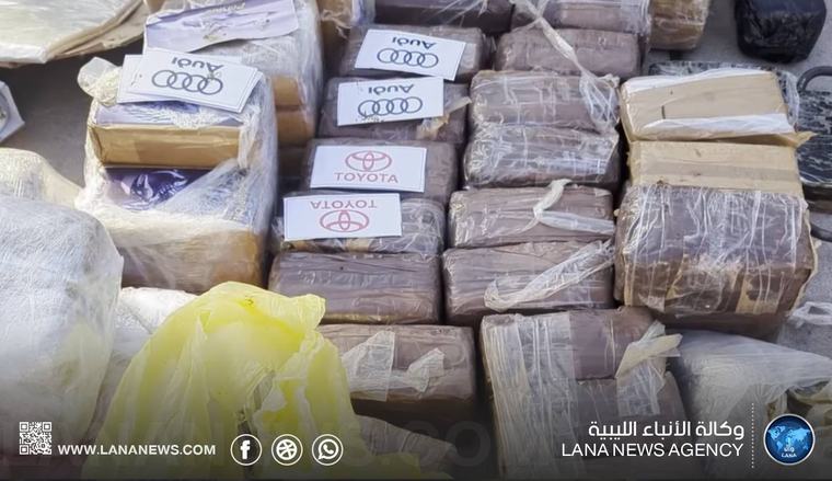 أمن سبها يفك أسر نساء إريتريات ويضبط مصنع للمخدرات