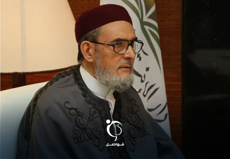 دار الإفتاء تحرّم حجز الألفي دولار بالسعر المحدد مسبقا وترفض ضمانات وعمولات شركات الصرافة